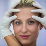 Tratamiento de bioestimulación facial con plasma